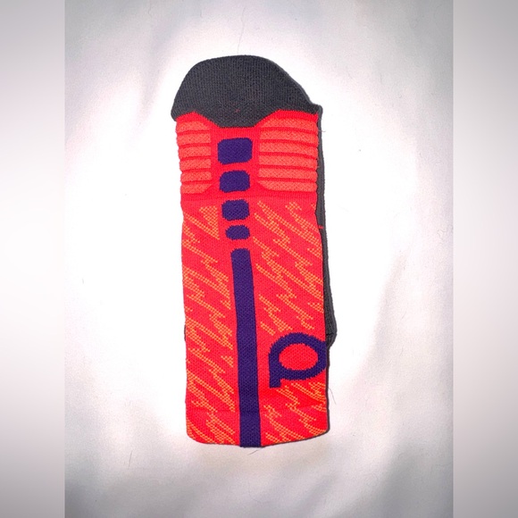 Nike Hyperelite Kids Red and Black Socks - Picture 1 of 7